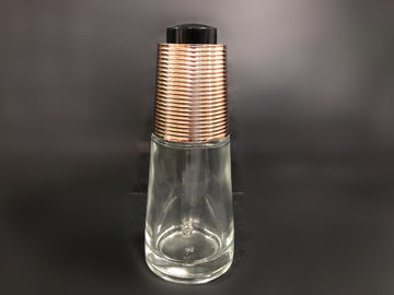 30ml Dropper γυαλιού συσκευασία Makeup μπουκαλιών με την αντλία βιδών που σφραγίζει το προσαρμοσμένο χρώμα και εκτύπωση