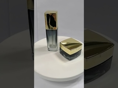 Τετράγωνες Γυάλινες Φιάλες Λοσιόν Διαφανείς Με Πλαστικό Καπάκι  Προαιρετική Χωρητικότητα