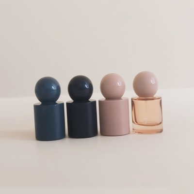 Προσαρμοσμένα Γυάλινα Μπουκάλια Αρώματος 30ml & 50ml Πολυτελείας  Γυάλινο Μπουκάλι με Αντλία Ψεκασμού ή Ορού Στρογγυλό Καπάκι Μπάλα για Προϊόν Ορού